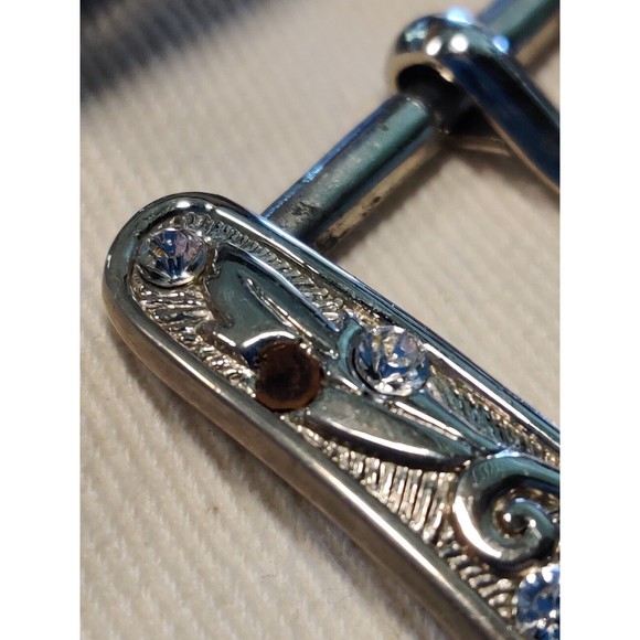 SILVER TONED DECORATIVE FLORAL FRAME STYLE WESTERN BELT BUCKLE CLEAR RHINESTONES - Picture 5 of 8